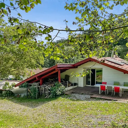 A Avec Piscine * Isturits