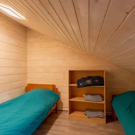 A Avec Piscine * Isturits