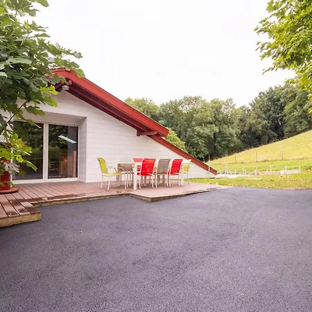 A Avec Piscine * Isturits