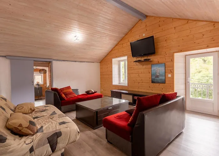 A Avec Piscine Dom wakacyjny *