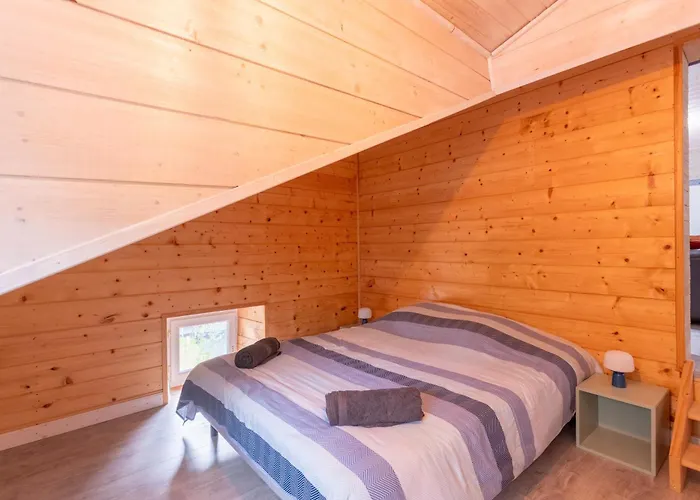 Dom wakacyjny A Avec Piscine *